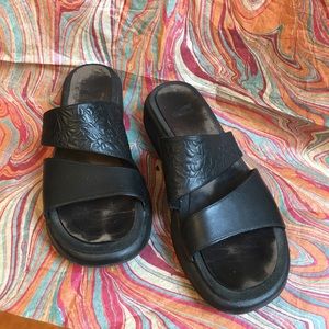 Dansko tooled leather slide sandals size 41